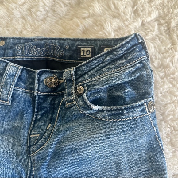 Girls 10 Capri Jean - Picture 6 of 6